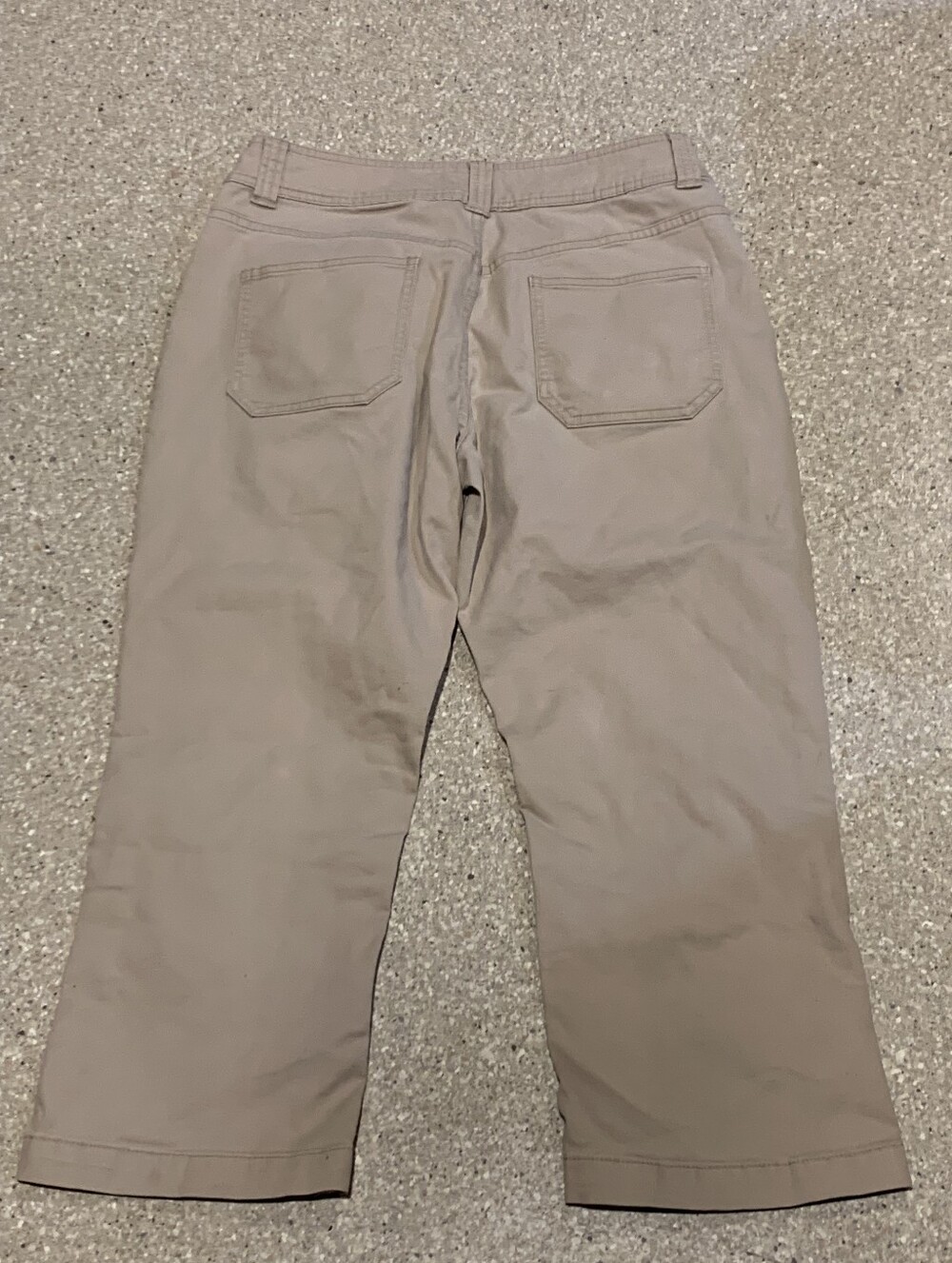 #711 "Riders by Lee"  Light Beige Utility Pants Capris